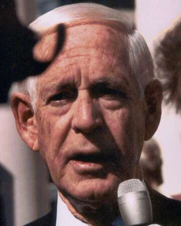 Remembering Jack Buck: A Legendary Voice in Sports Broadcasting