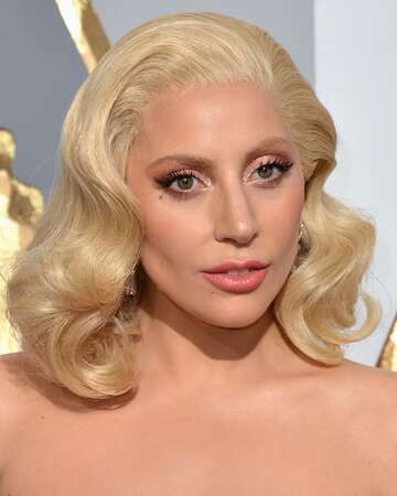 Lady Gaga Reveals Her Battle with Fibromyalgia