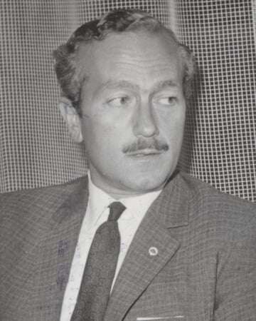 Celebrating the Birth of Colin Chapman: A Pioneer in Automotive Engineering