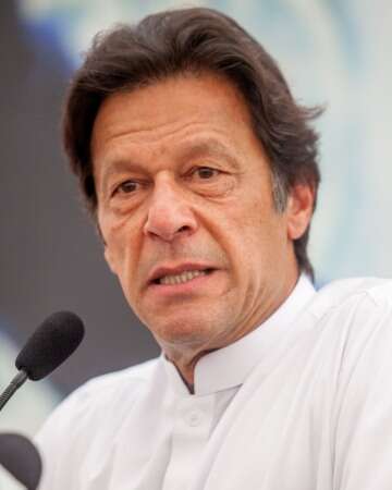 Imran Khan's No-Confidence Vote: A Turning Point in Pakistani Politics