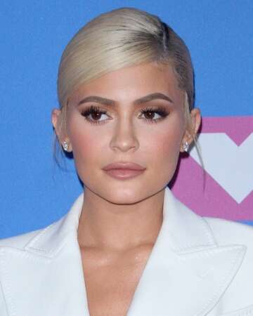 Kylie Jenner Becomes the Youngest Self-Made Billionaire