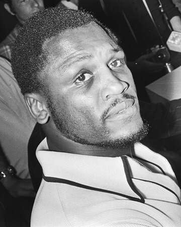 Joe Frazier Captures World Heavyweight Title in 1968