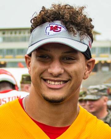 Mahomes's Historic Double Record in 2018